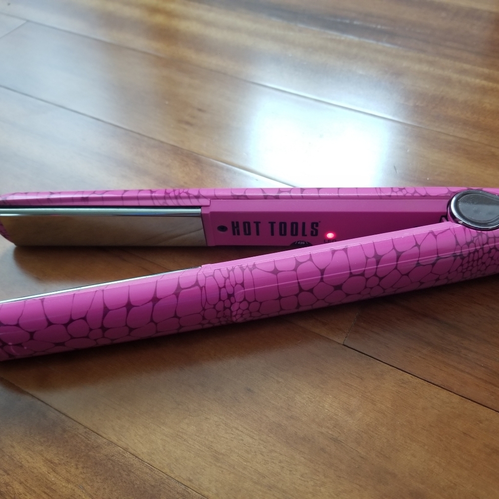 Hot Tools Hair Straightener